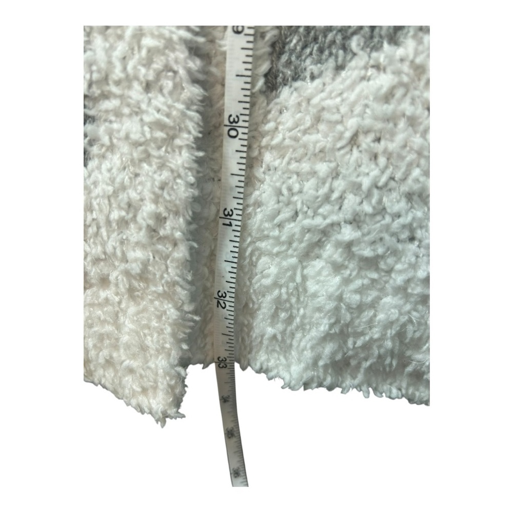 Pulse Boutique Blanket of Love Aztec Knit Cardigan - Size M, White/Gray - Picture 5 of 12